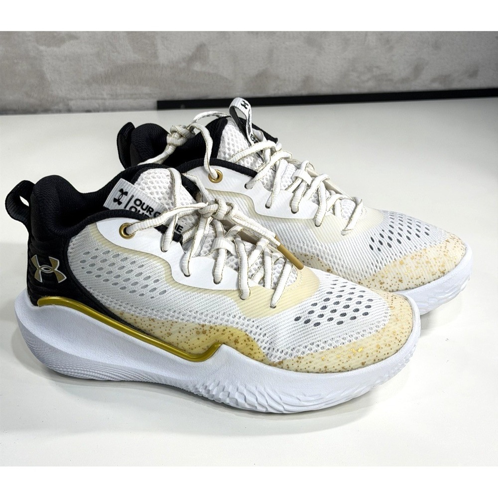 Under Armour Womens Flow Breakthru 2 Basketball Shoes White Gold Colorway Size 8